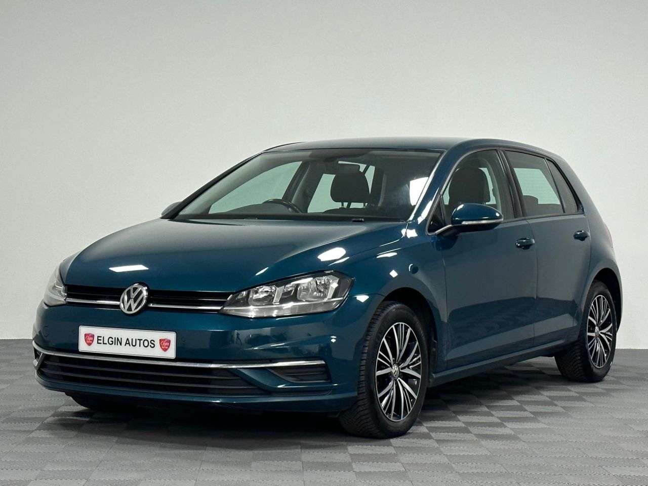 A 2017 VOLKSWAGEN GOLF SE Nav 1.4 TSI DSG ( 125 bhp ) A 2017 VOLKSWAGEN GOLF SE Nav 1.4 TSI DSG ( 125 bhp )