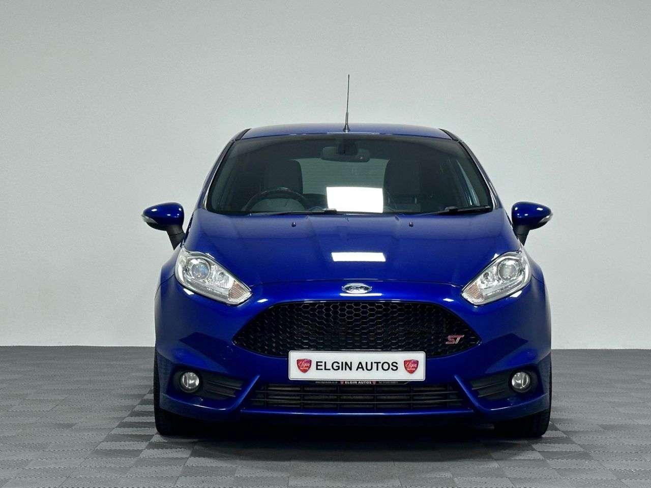 A 2014 FORD FIESTA ST-3 1.6T EcoBoost ( 182 bhp ) A 2014 FORD FIESTA ST-3 1.6T EcoBoost ( 182 bhp )