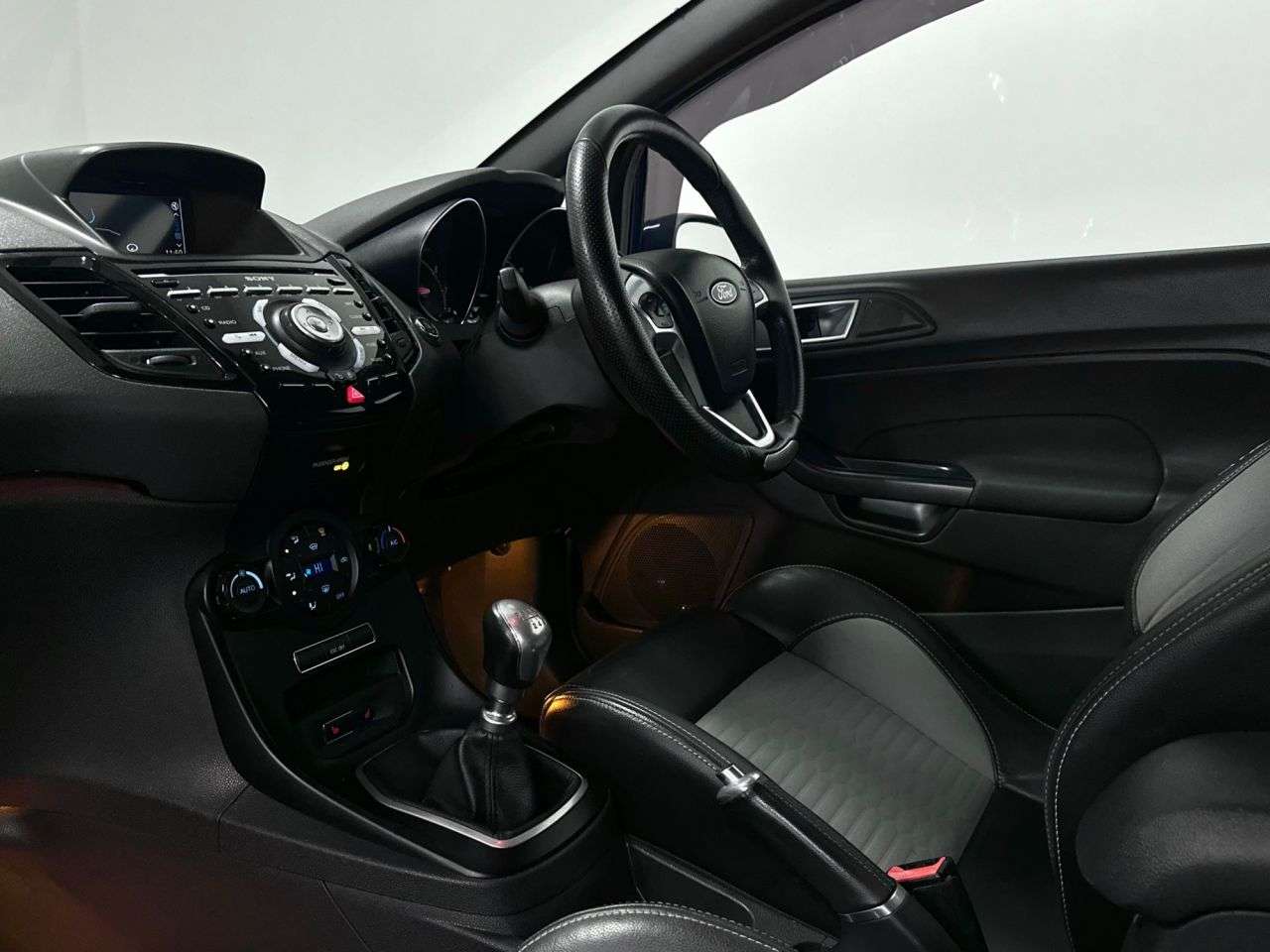 2014 FORD FIESTA 2014 FORD FIESTA