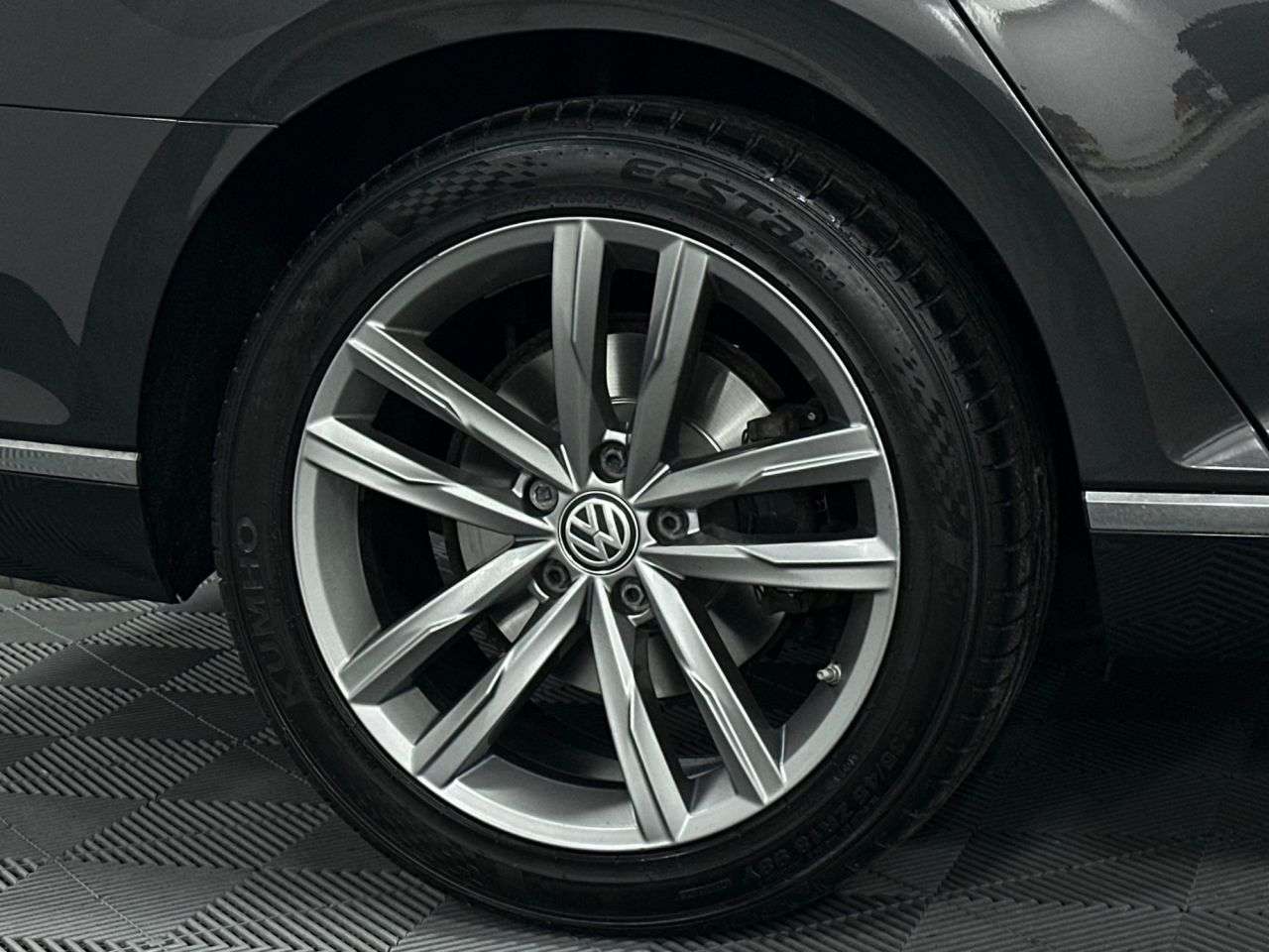 2019 VOLKSWAGEN PASSAT 2019 VOLKSWAGEN PASSAT