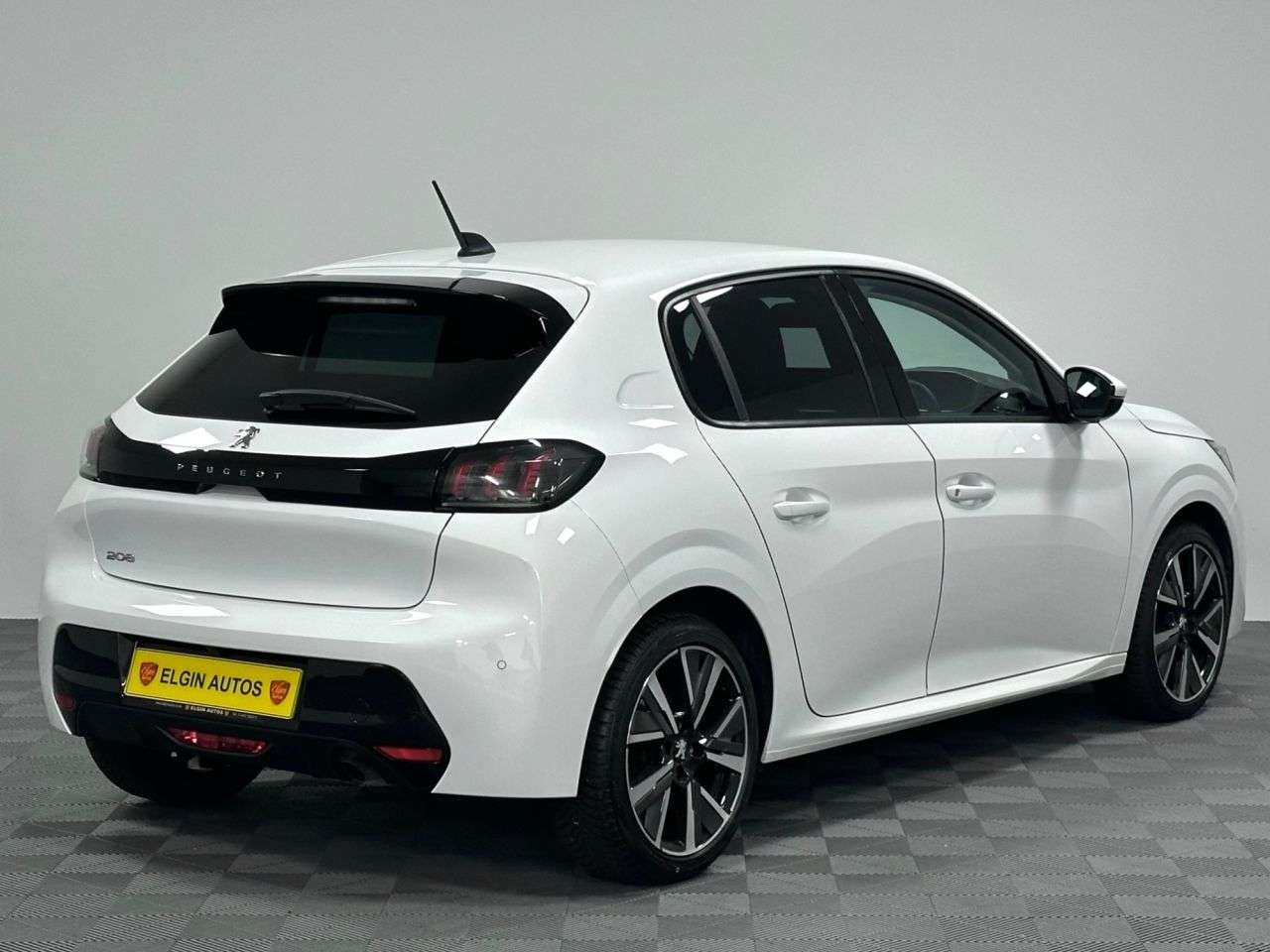2021 PEUGEOT 208 2021 PEUGEOT 208
