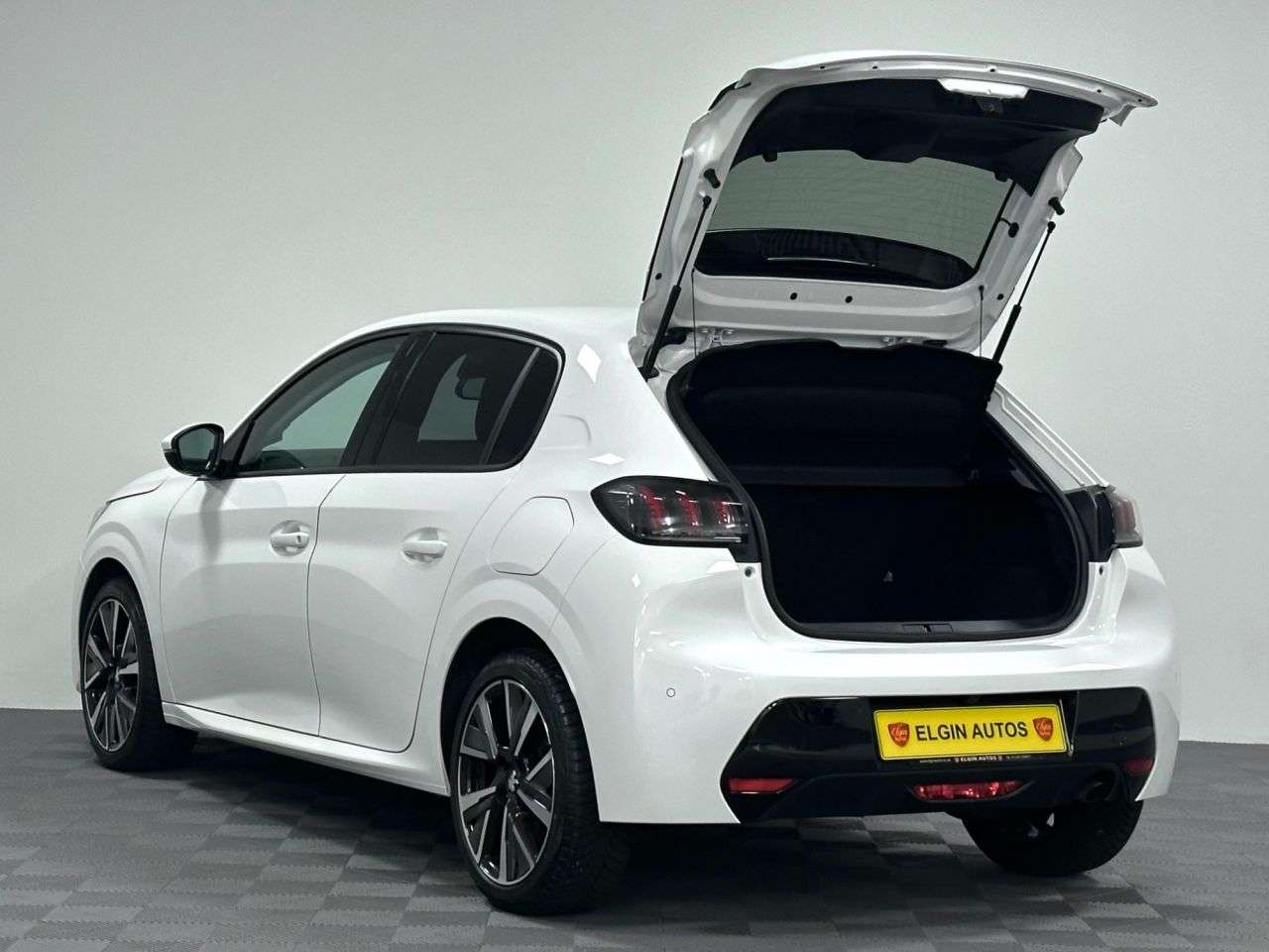 2021 PEUGEOT 208 2021 PEUGEOT 208