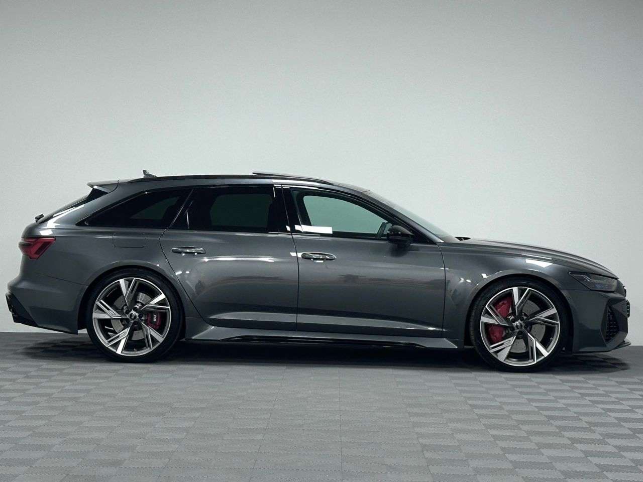 2023 AUDI RS6 AVANT 2023 AUDI RS6 AVANT
