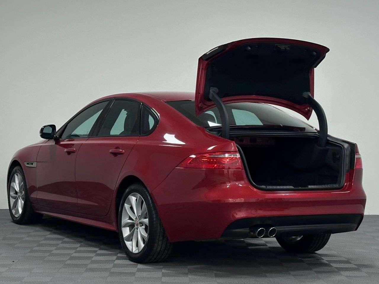 2017 JAGUAR XF 2017 JAGUAR XF