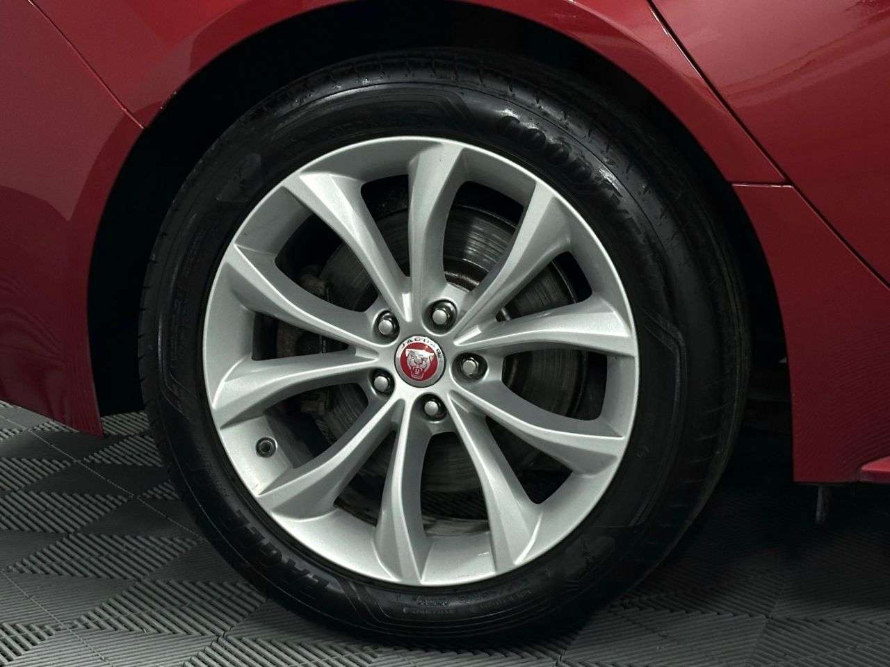 2017 JAGUAR XF 2017 JAGUAR XF