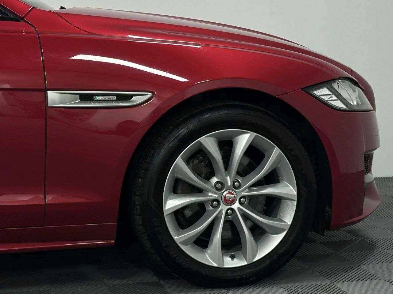 2017 JAGUAR XF 2017 JAGUAR XF