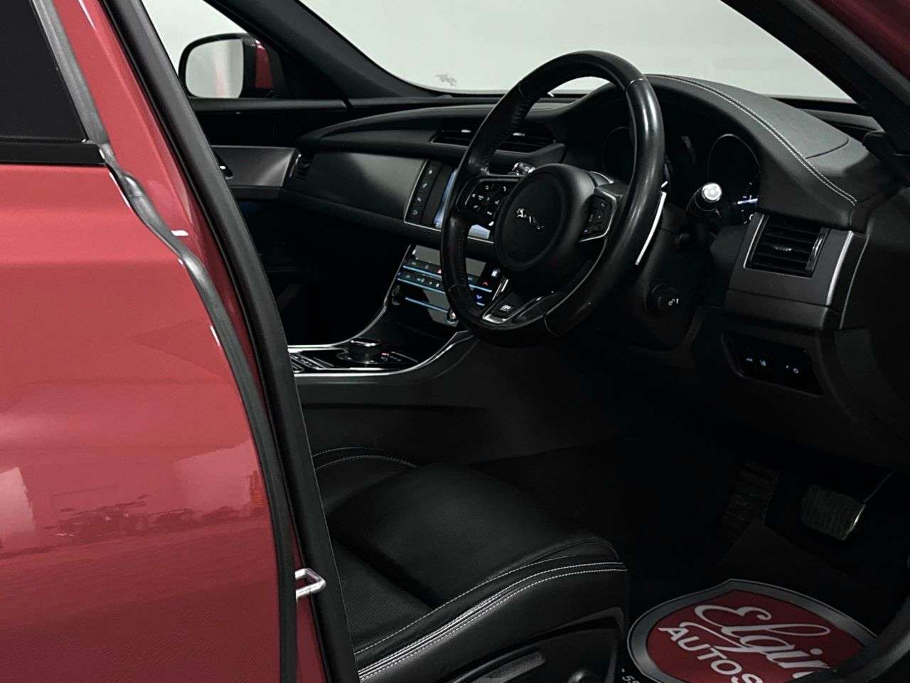 2017 JAGUAR XF 2017 JAGUAR XF