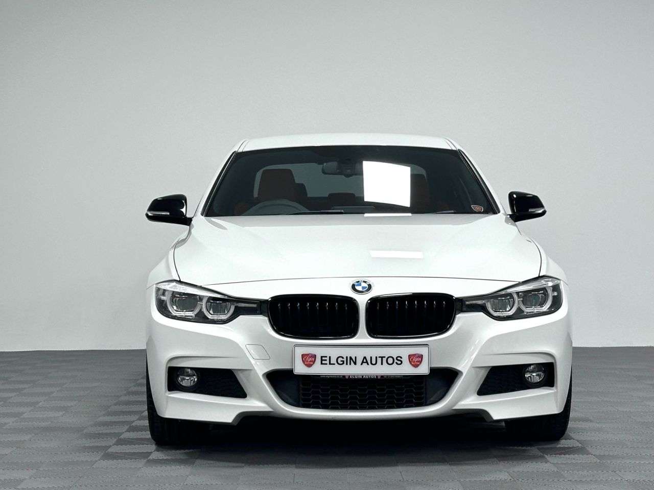 A 2018 BMW 3 SERIES 320i M Sport Shadow Edition xDrive 2.0 Auto ( 184 bhp ) A 2018 BMW 3 SERIES 320i M Sport Shadow Edition xDrive 2.0 Auto ( 184 bhp )