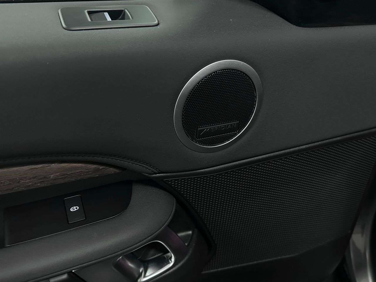 2018 LAND ROVER DISCOVERY 2018 LAND ROVER DISCOVERY