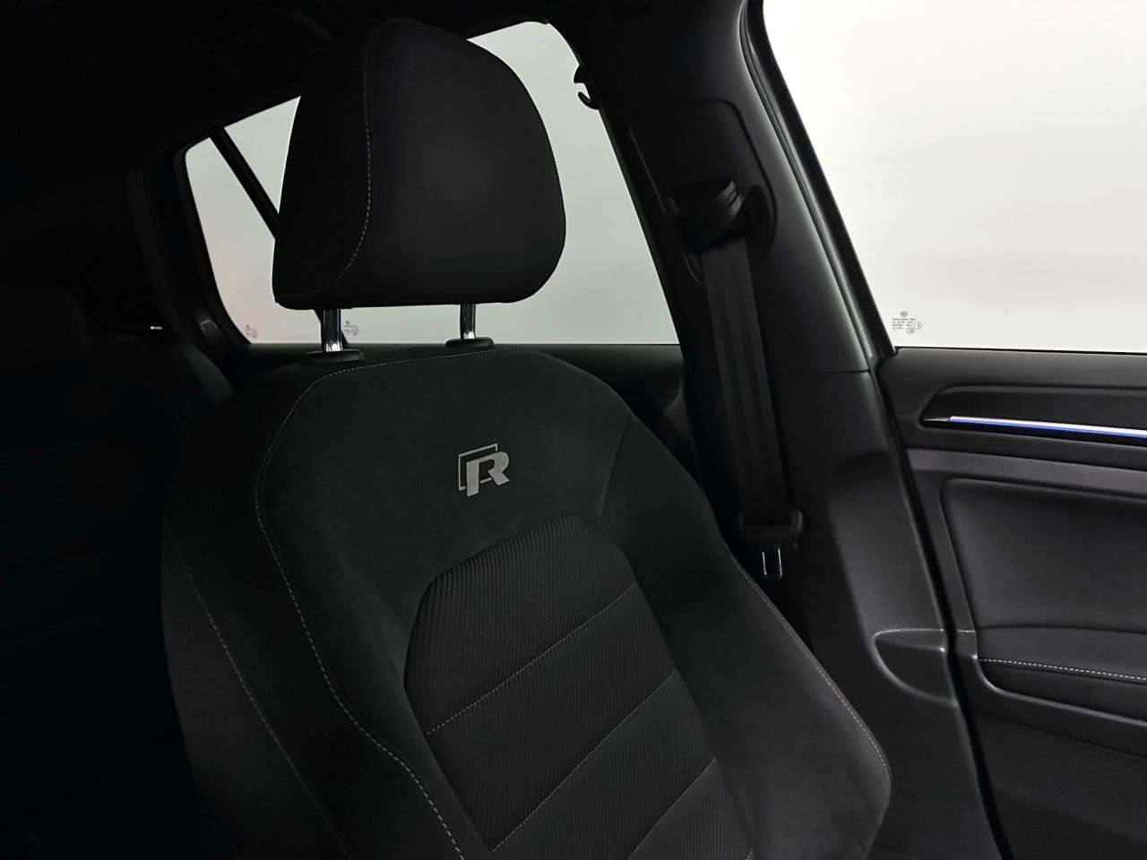 2017 VOLKSWAGEN GOLF 2017 VOLKSWAGEN GOLF