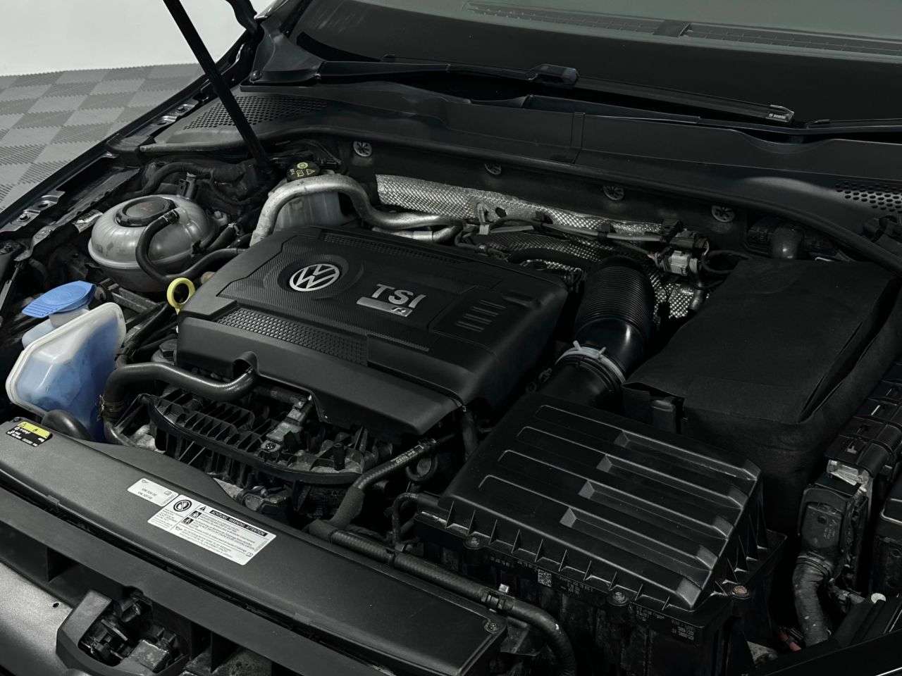 2017 VOLKSWAGEN GOLF 2017 VOLKSWAGEN GOLF