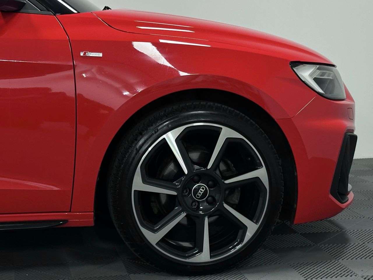 2021 AUDI A1 2021 AUDI A1