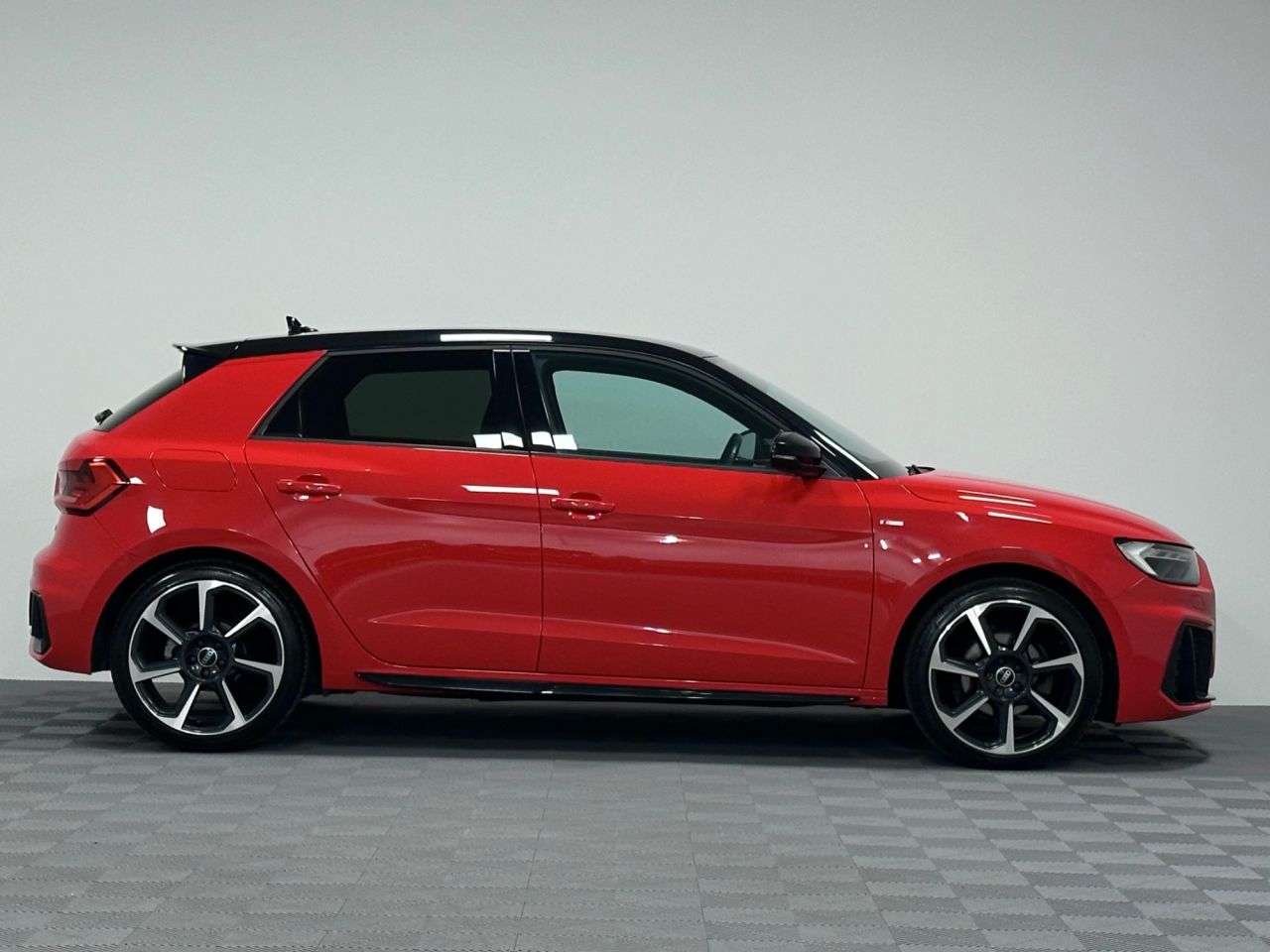 2021 AUDI A1 2021 AUDI A1