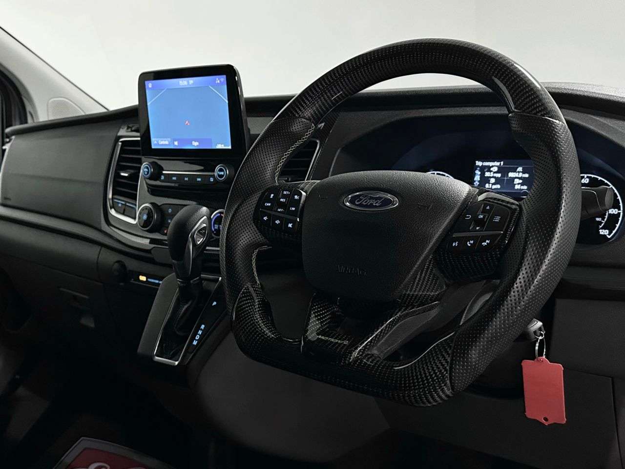 A 2021 FORD TRANSIT CUSTOM 320 Motion R Limited Edition SP1 Double Cab L1H1 2.0 EcoBlue Auto ( 185 bhp A 2021 FORD TRANSIT CUSTOM 320 Motion R Limited Edition SP1 Double Cab L1H1 2.0 EcoBlue Auto ( 185 bhp