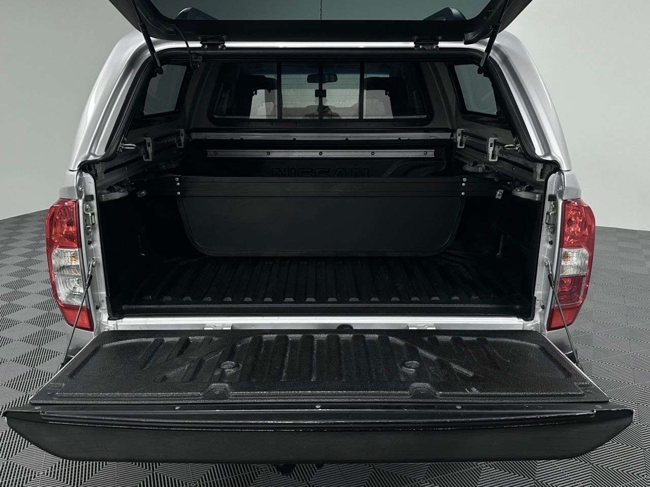 2017 NISSAN NAVARA 2017 NISSAN NAVARA