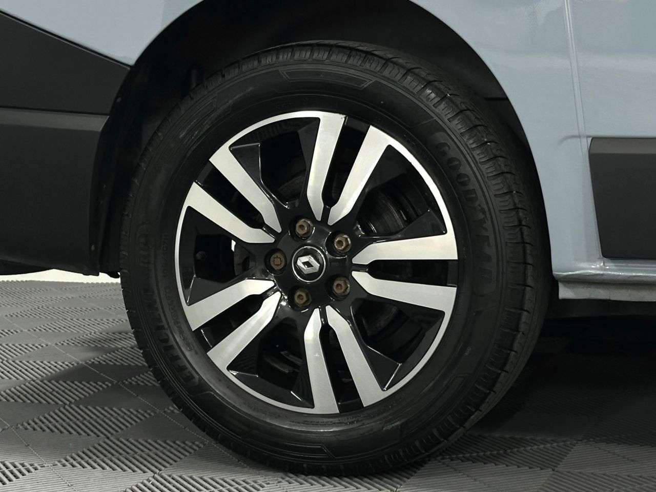 2022 RENAULT TRAFIC 2022 RENAULT TRAFIC