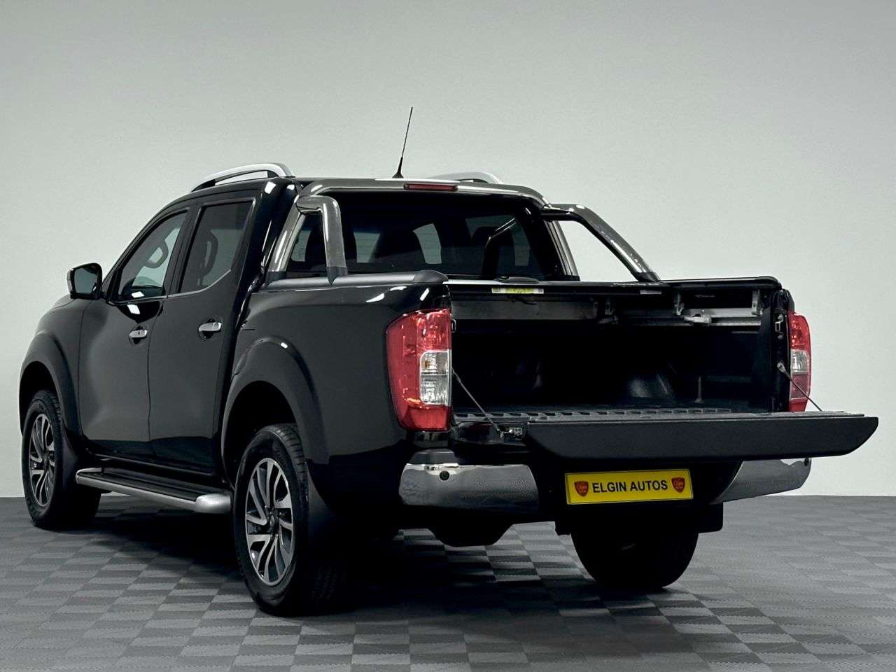 2017 NISSAN NAVARA 2017 NISSAN NAVARA
