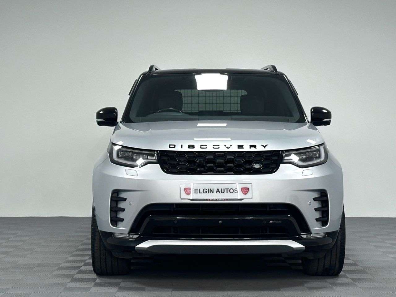 A 2022 LAND ROVER DISCOVERY D300 R-Dynamic HSE Commercial 3.0 MHEV Auto ( 300 bhp ) A 2022 LAND ROVER DISCOVERY D300 R-Dynamic HSE Commercial 3.0 MHEV Auto ( 300 bhp )