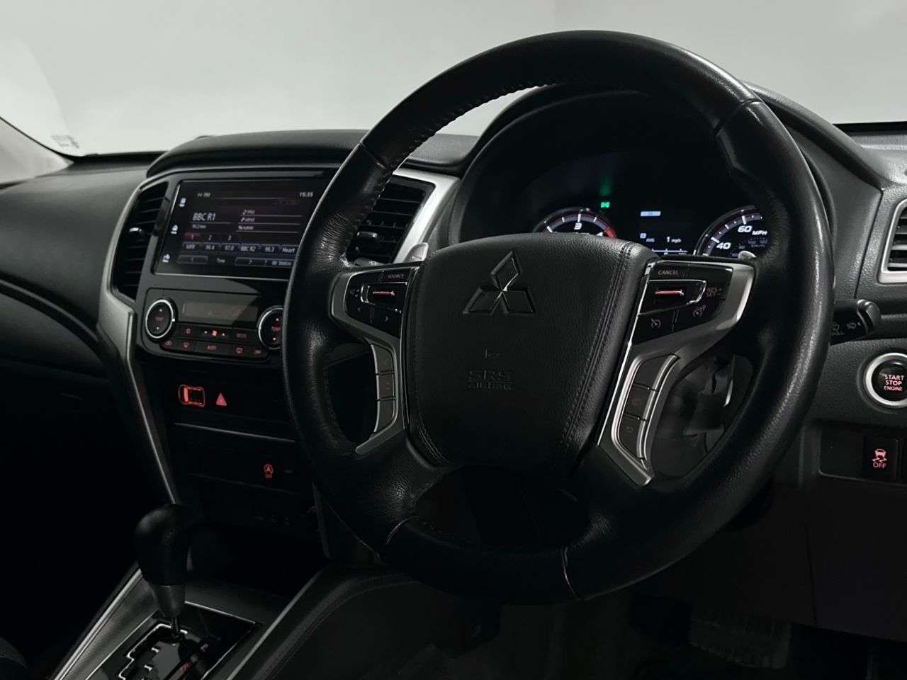 A 2019 MITSUBISHI L200 Warrior Double Cab 2.2 DI-D Auto ( 150 bhp ) A 2019 MITSUBISHI L200 Warrior Double Cab 2.2 DI-D Auto ( 150 bhp )