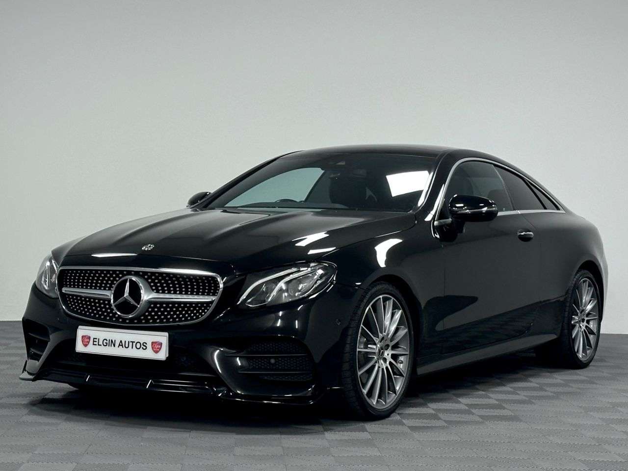 A 2018 MERCEDES-BENZ E-CLASS E220d AMG Line Coupe 2.0 9G-Tronic+ (Premium) ( 194 bhp ) A 2018 MERCEDES-BENZ E-CLASS E220d AMG Line Coupe 2.0 9G-Tronic+ (Premium) ( 194 bhp )