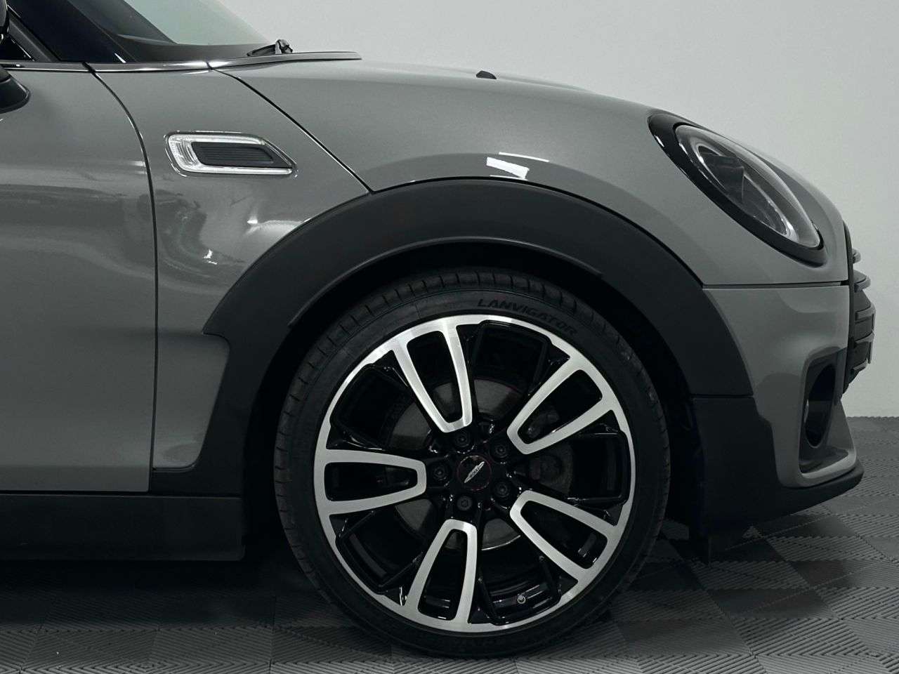 2021 MINI CLUBMAN 2021 MINI CLUBMAN