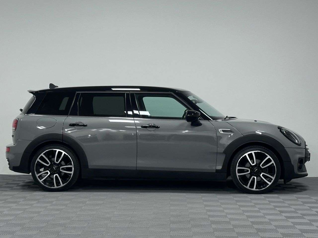 2021 MINI CLUBMAN 2021 MINI CLUBMAN
