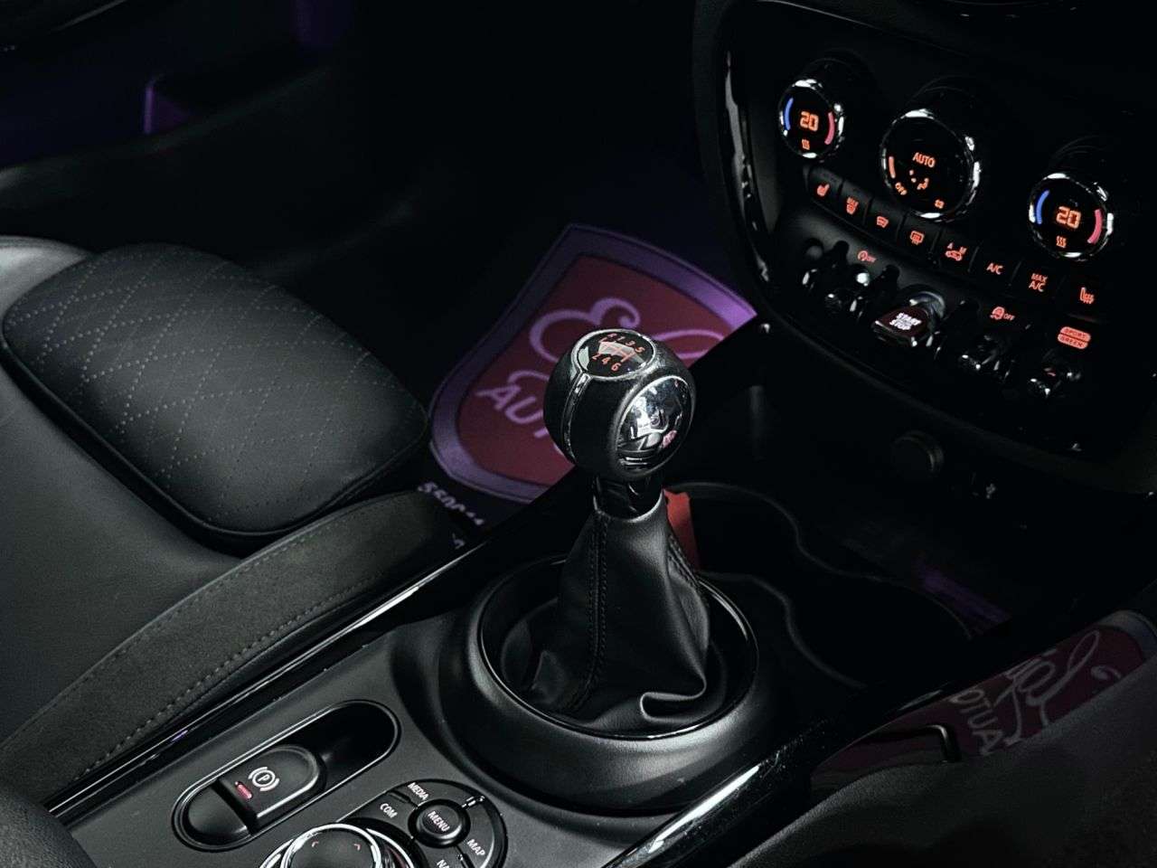 2021 MINI CLUBMAN 2021 MINI CLUBMAN