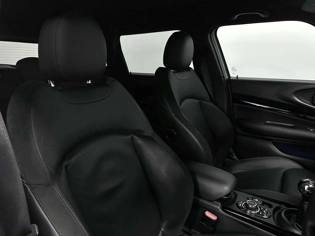 2021 MINI CLUBMAN 2021 MINI CLUBMAN