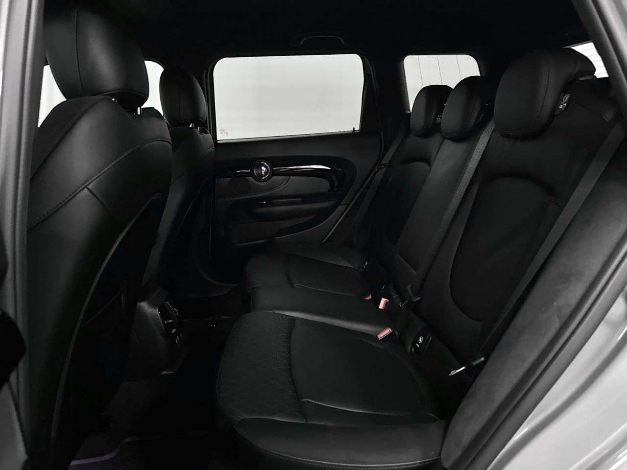 2021 MINI CLUBMAN 2021 MINI CLUBMAN