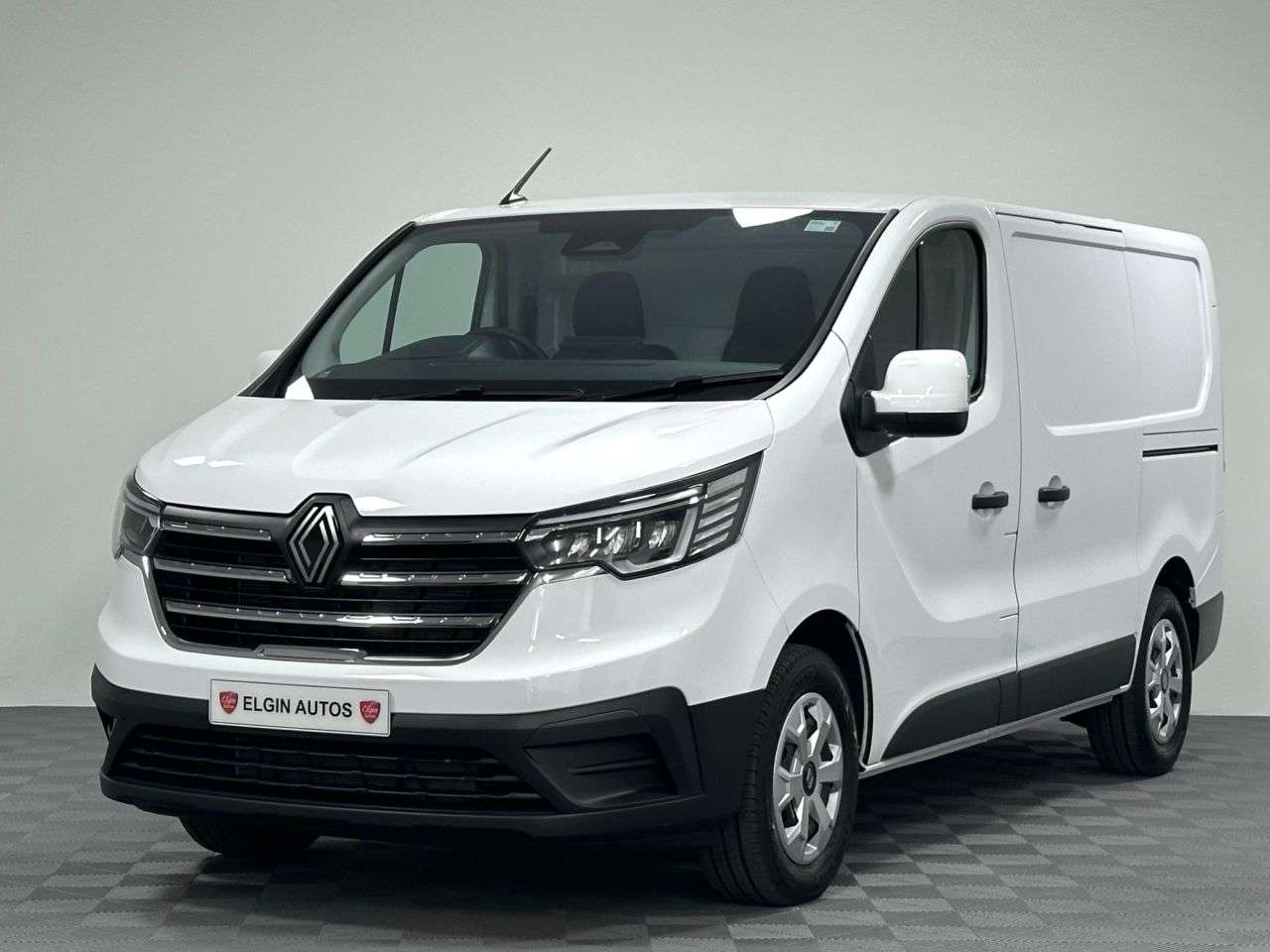 A 2026 RENAULT TRAFIC SL30 Advance L1H1 Panel Van 2.0 dCi ( 130 bhp ) A 2026 RENAULT TRAFIC SL30 Advance L1H1 Panel Van 2.0 dCi ( 130 bhp )