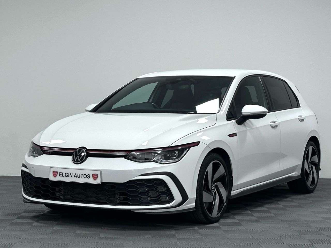 A 2024 VOLKSWAGEN GOLF GTI 2.0 TSI ( 245 bhp ) A 2024 VOLKSWAGEN GOLF GTI 2.0 TSI ( 245 bhp )