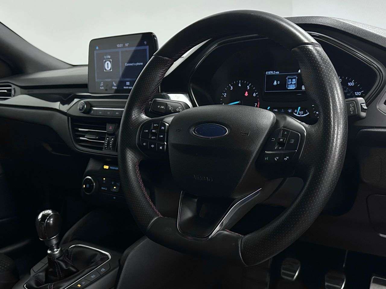 A 2020 FORD FOCUS ST-Line 1.0T EcoBoost ( 125 bhp ) A 2020 FORD FOCUS ST-Line 1.0T EcoBoost ( 125 bhp )