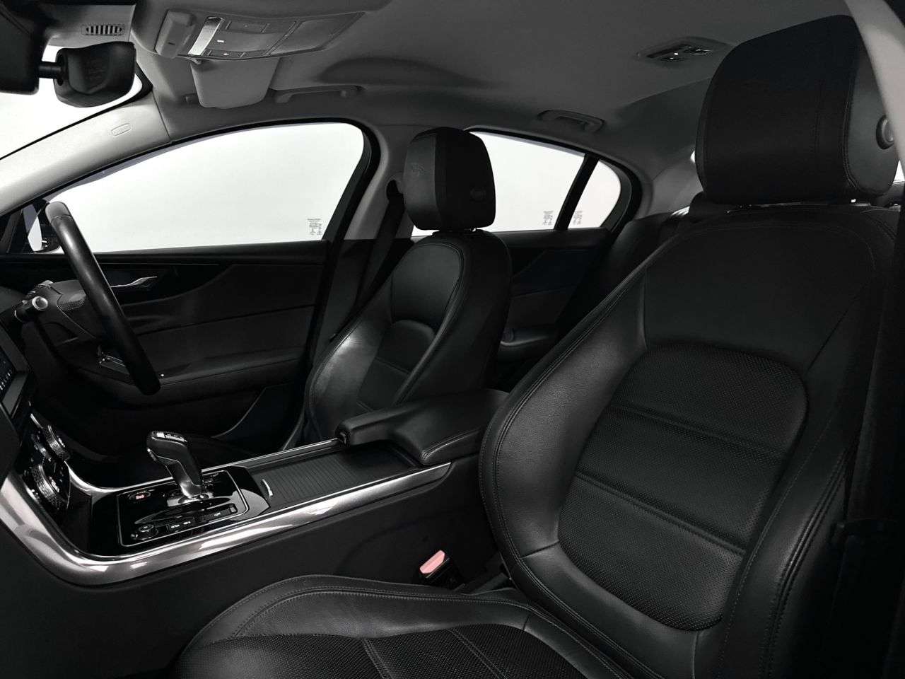 2020 JAGUAR XE 2020 JAGUAR XE