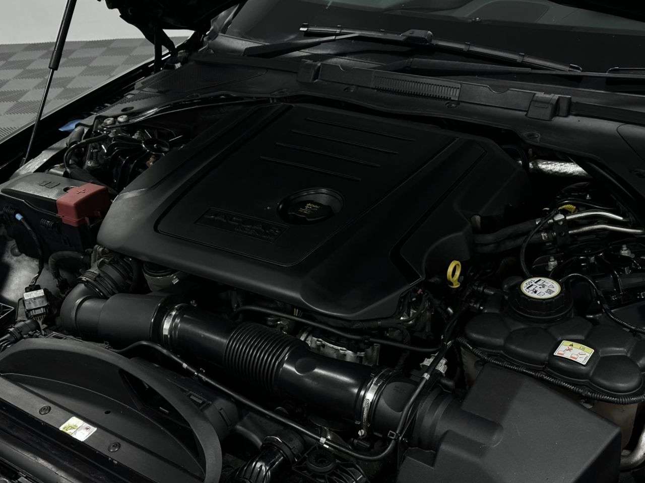 2020 JAGUAR XE 2020 JAGUAR XE