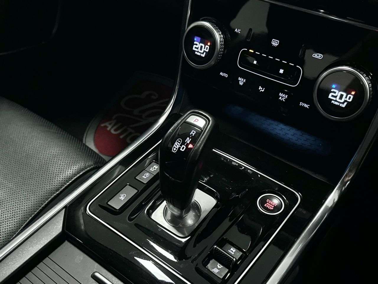 2020 JAGUAR XE 2020 JAGUAR XE
