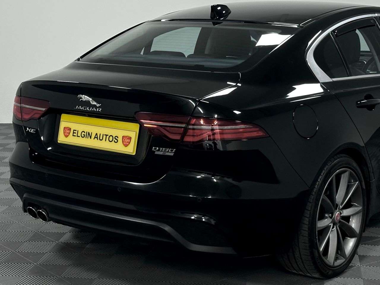 2020 JAGUAR XE 2020 JAGUAR XE