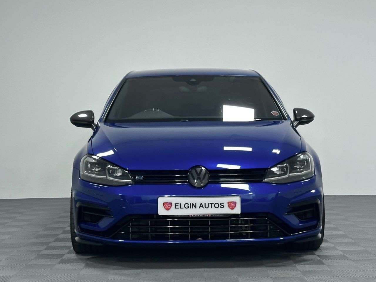 A 2019 VOLKSWAGEN GOLF R 4Motion 2.0 TSI DSG ( 373 bhp ) A 2019 VOLKSWAGEN GOLF R 4Motion 2.0 TSI DSG ( 373 bhp )