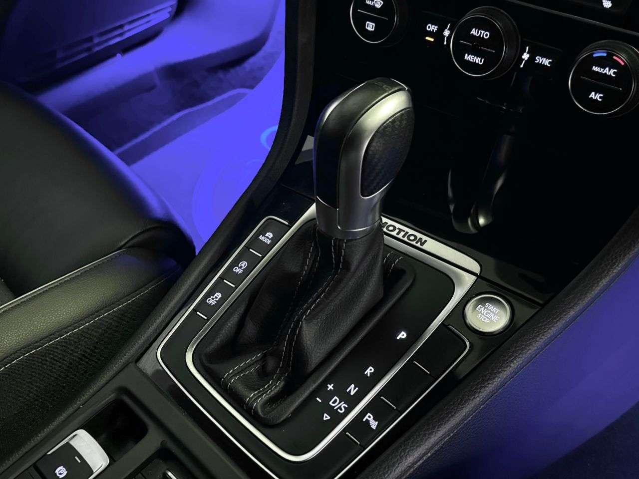 2019 VOLKSWAGEN GOLF 2019 VOLKSWAGEN GOLF