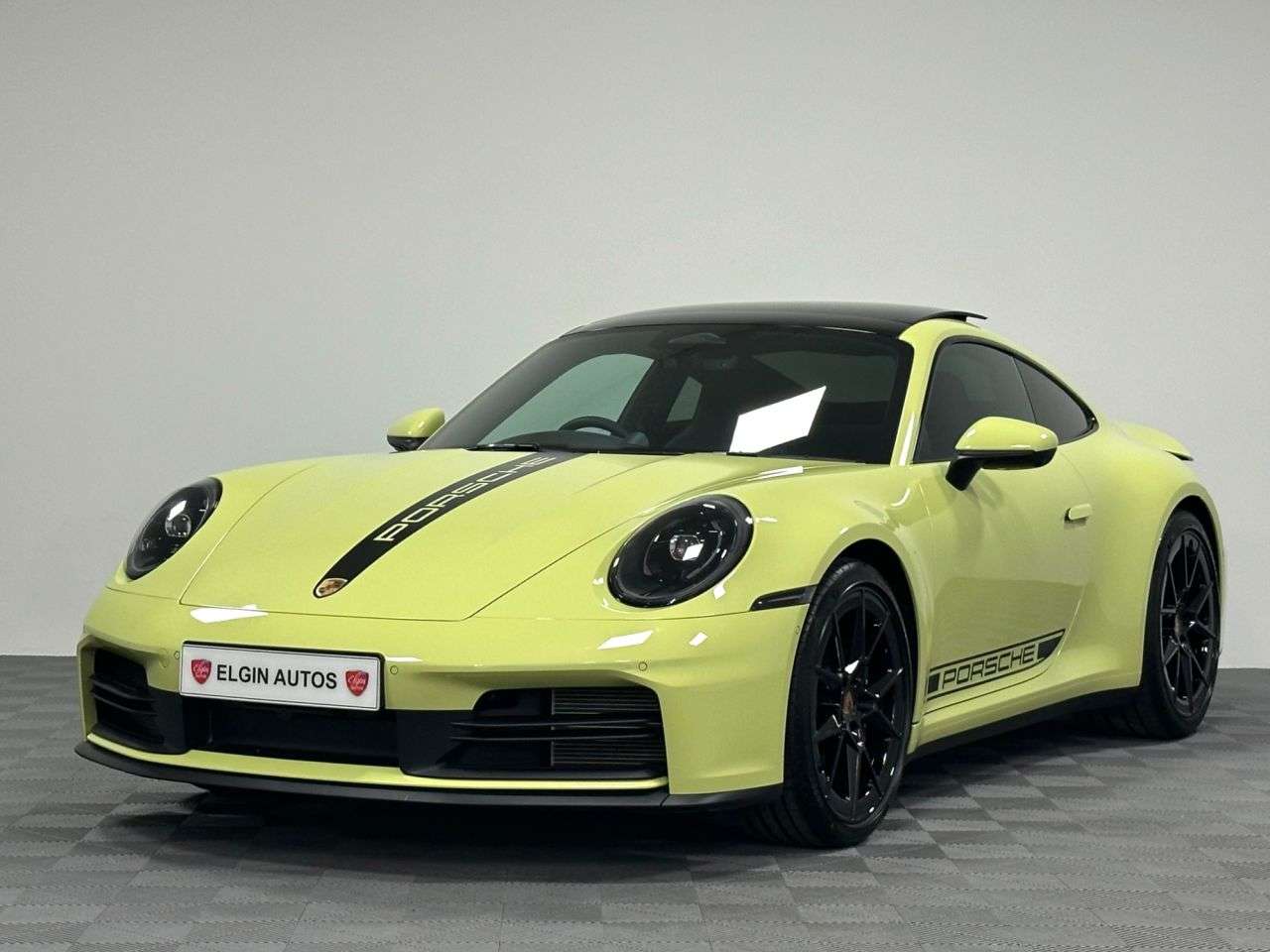 A 2026 PORSCHE 911 Carrera Coupe (992) 3.0T PDK ( 394 bhp ) A 2026 PORSCHE 911 Carrera Coupe (992) 3.0T PDK ( 394 bhp )