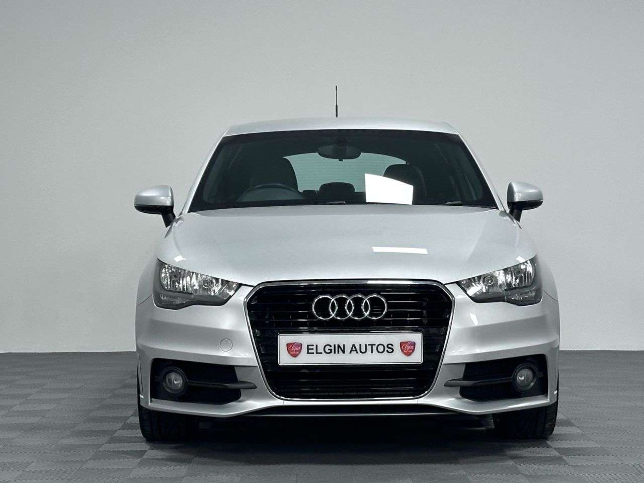 A 2013 AUDI A1 S Line Sportback 1.6 TDI ( 105 bhp ) A 2013 AUDI A1 S Line Sportback 1.6 TDI ( 105 bhp )