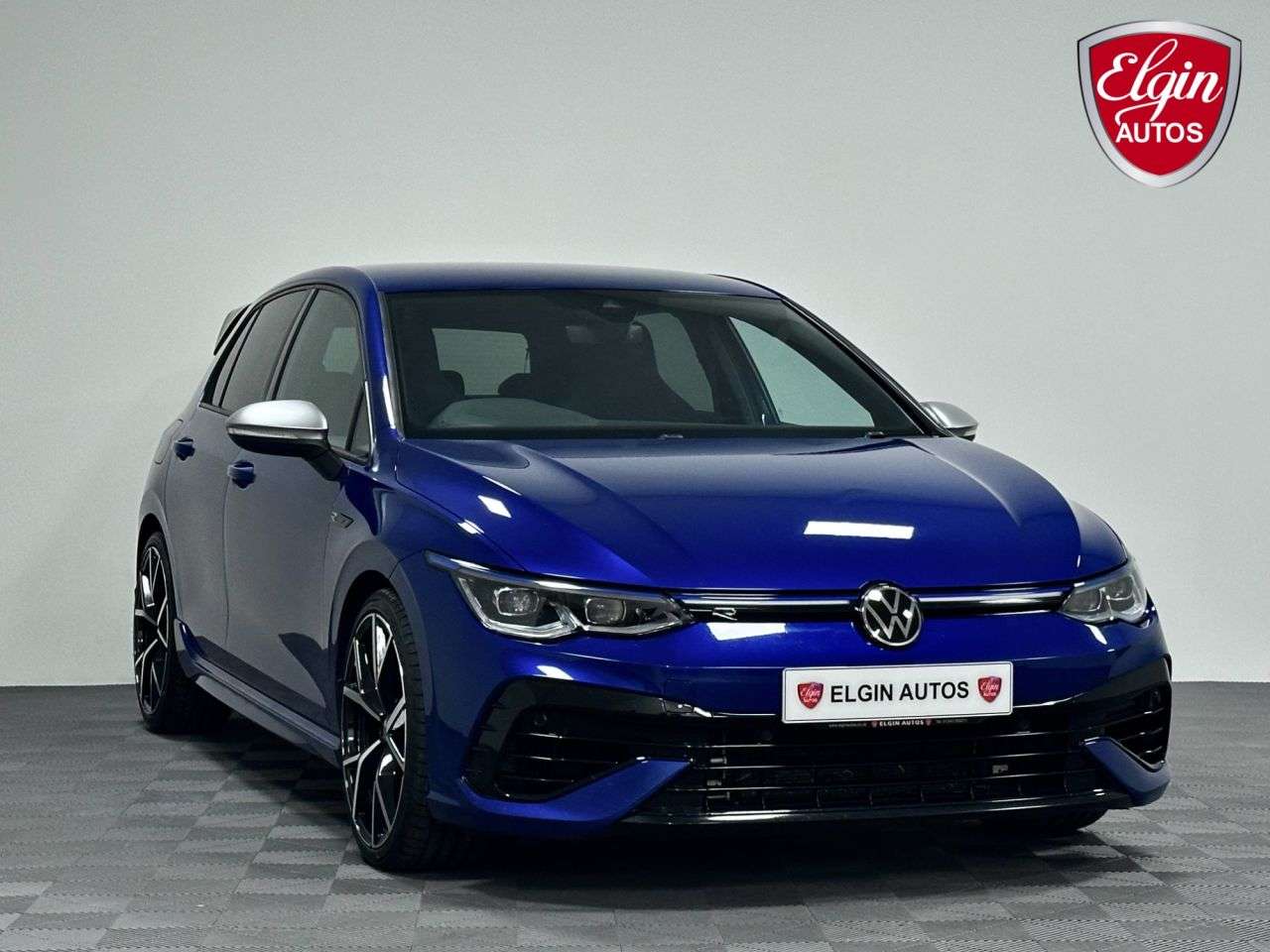 A 2023 VOLKSWAGEN GOLF R 4Motion 2.0 TSI DSG ( 320 bhp ) A 2023 VOLKSWAGEN GOLF R 4Motion 2.0 TSI DSG ( 320 bhp )