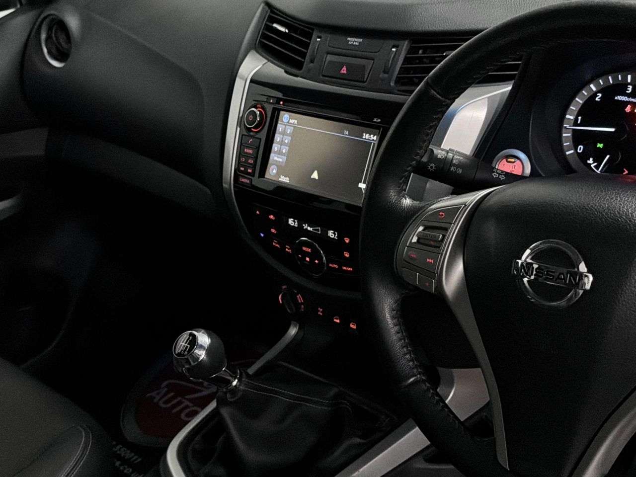 2017 NISSAN NAVARA 2017 NISSAN NAVARA