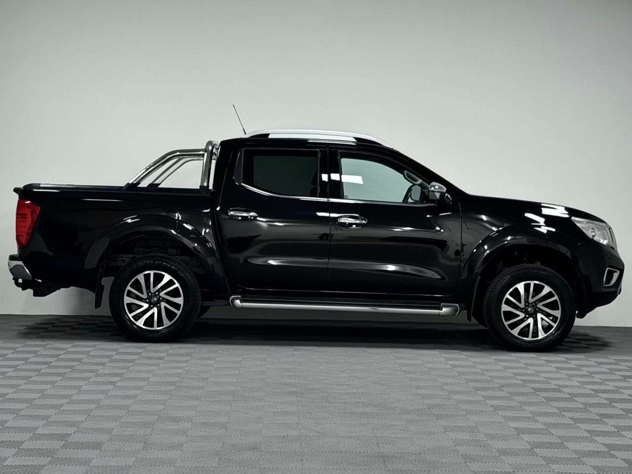 2017 NISSAN NAVARA 2017 NISSAN NAVARA