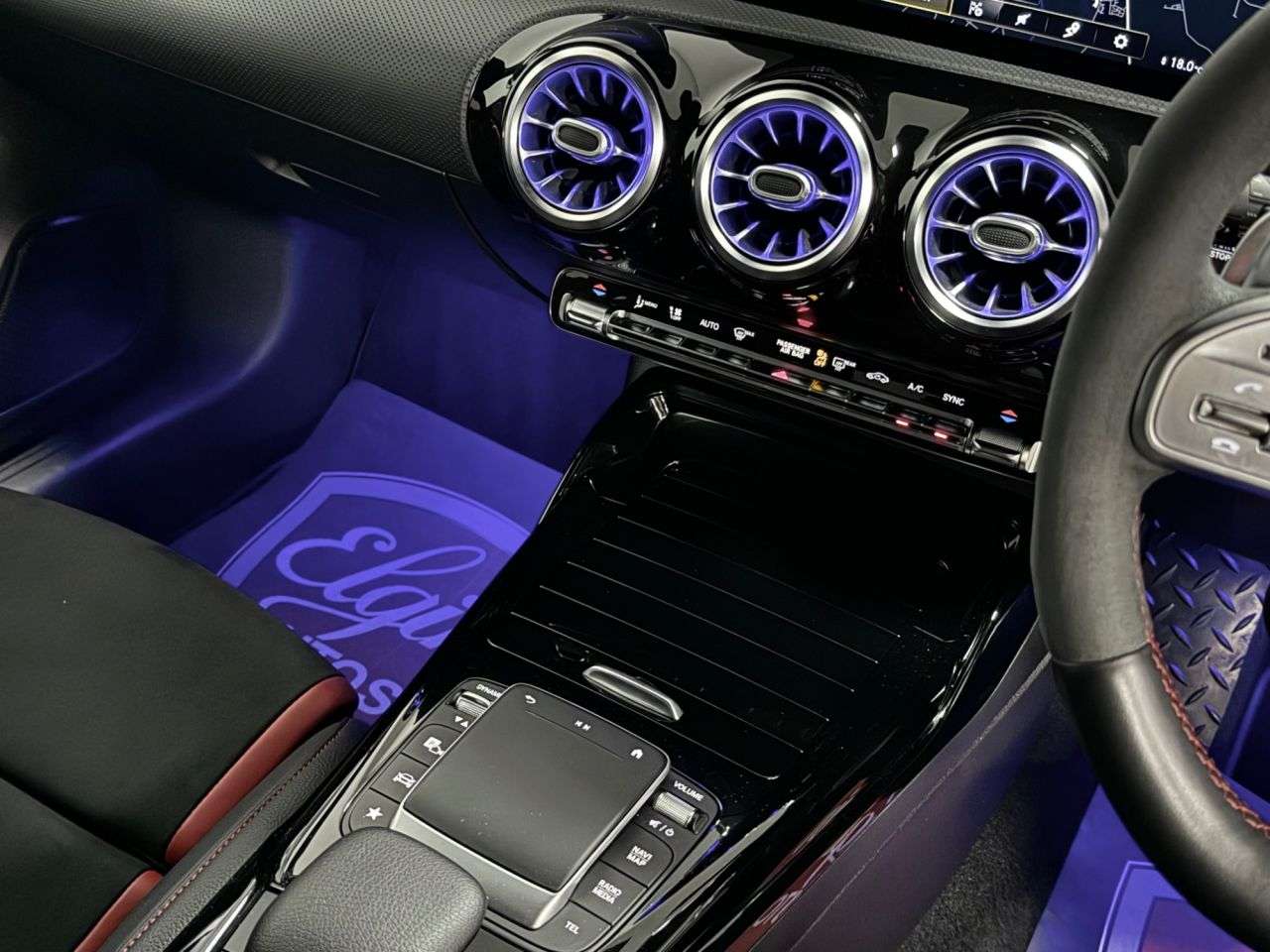2021 MERCEDES-BENZ A CLASS 2021 MERCEDES-BENZ A CLASS