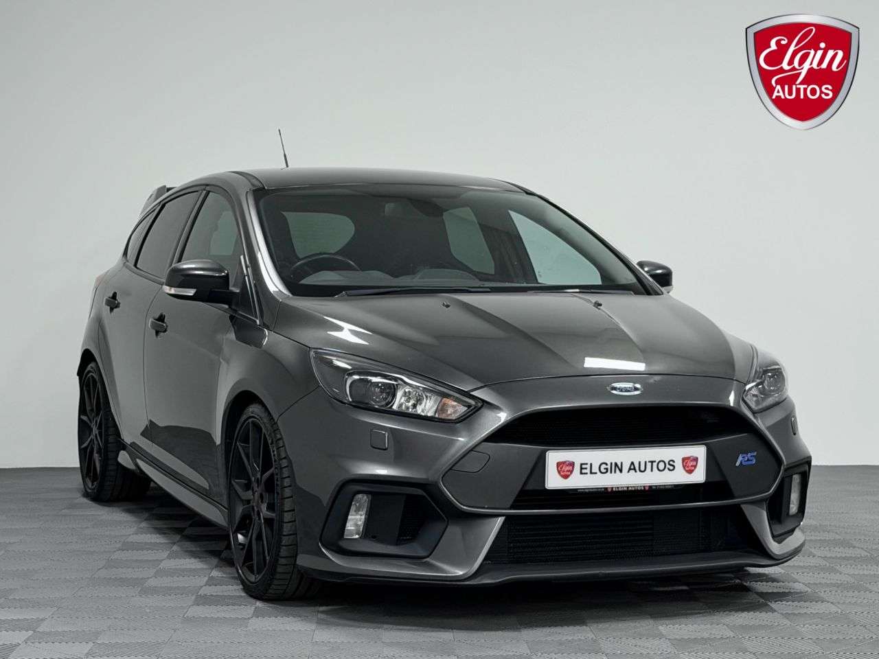 A 2016 FORD FOCUS RS AWD 2.3T EcoBoost ( 350 bhp ) A 2016 FORD FOCUS RS AWD 2.3T EcoBoost ( 350 bhp )