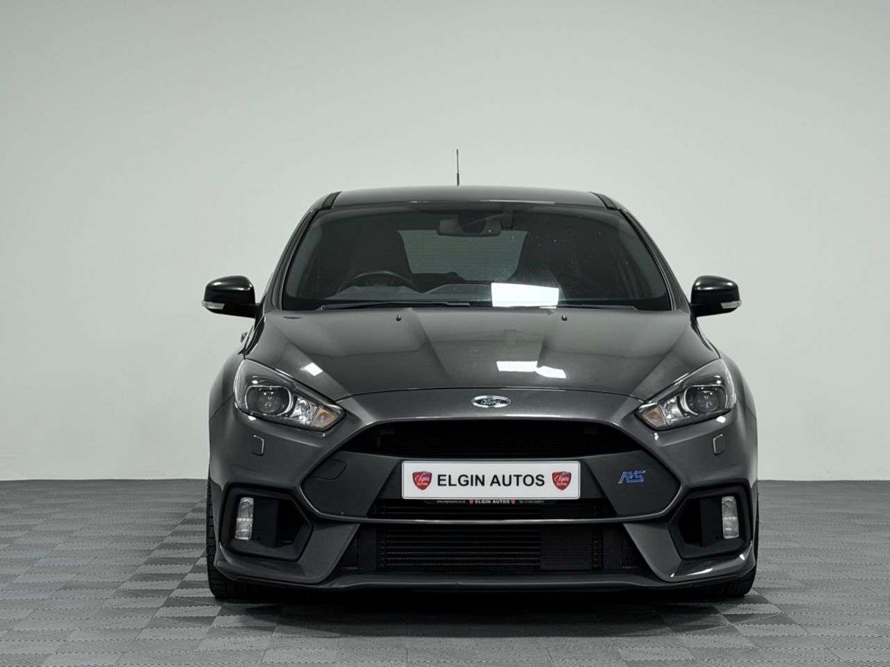 A 2016 FORD FOCUS RS AWD 2.3T EcoBoost ( 350 bhp ) A 2016 FORD FOCUS RS AWD 2.3T EcoBoost ( 350 bhp )