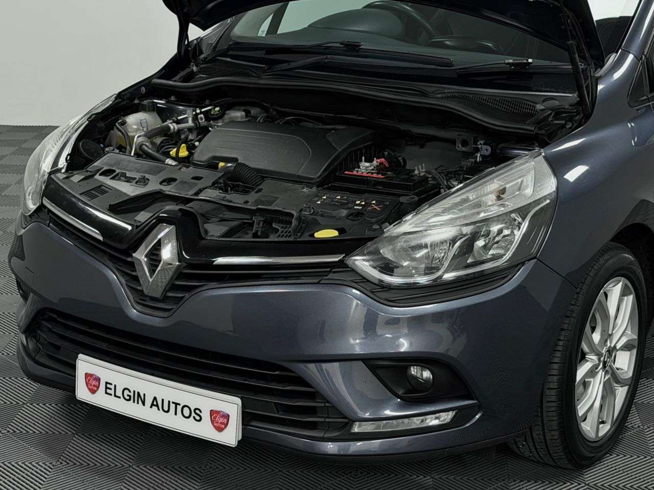 2017 RENAULT CLIO 2017 RENAULT CLIO