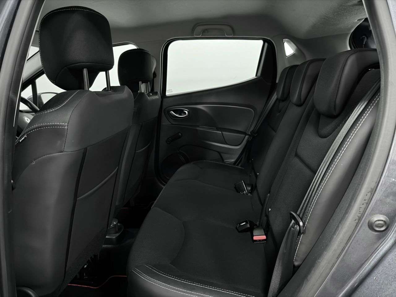 2017 RENAULT CLIO 2017 RENAULT CLIO