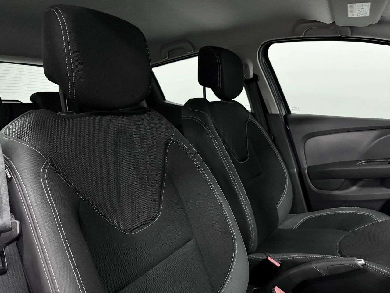 2017 RENAULT CLIO 2017 RENAULT CLIO