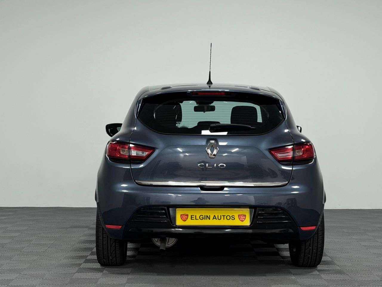 2017 RENAULT CLIO 2017 RENAULT CLIO